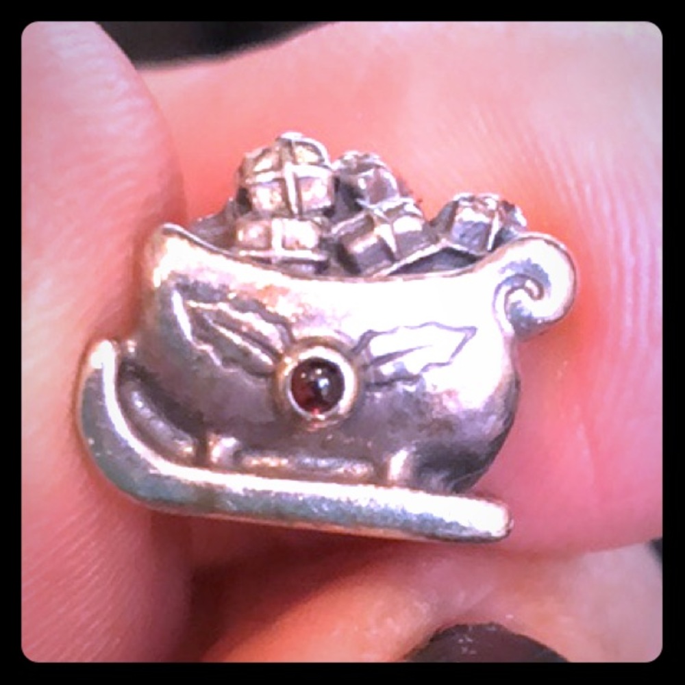 Pandora Christmas charm